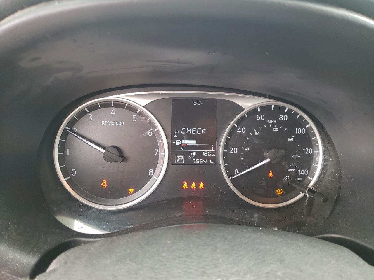 Nissan Kicks S Image 4