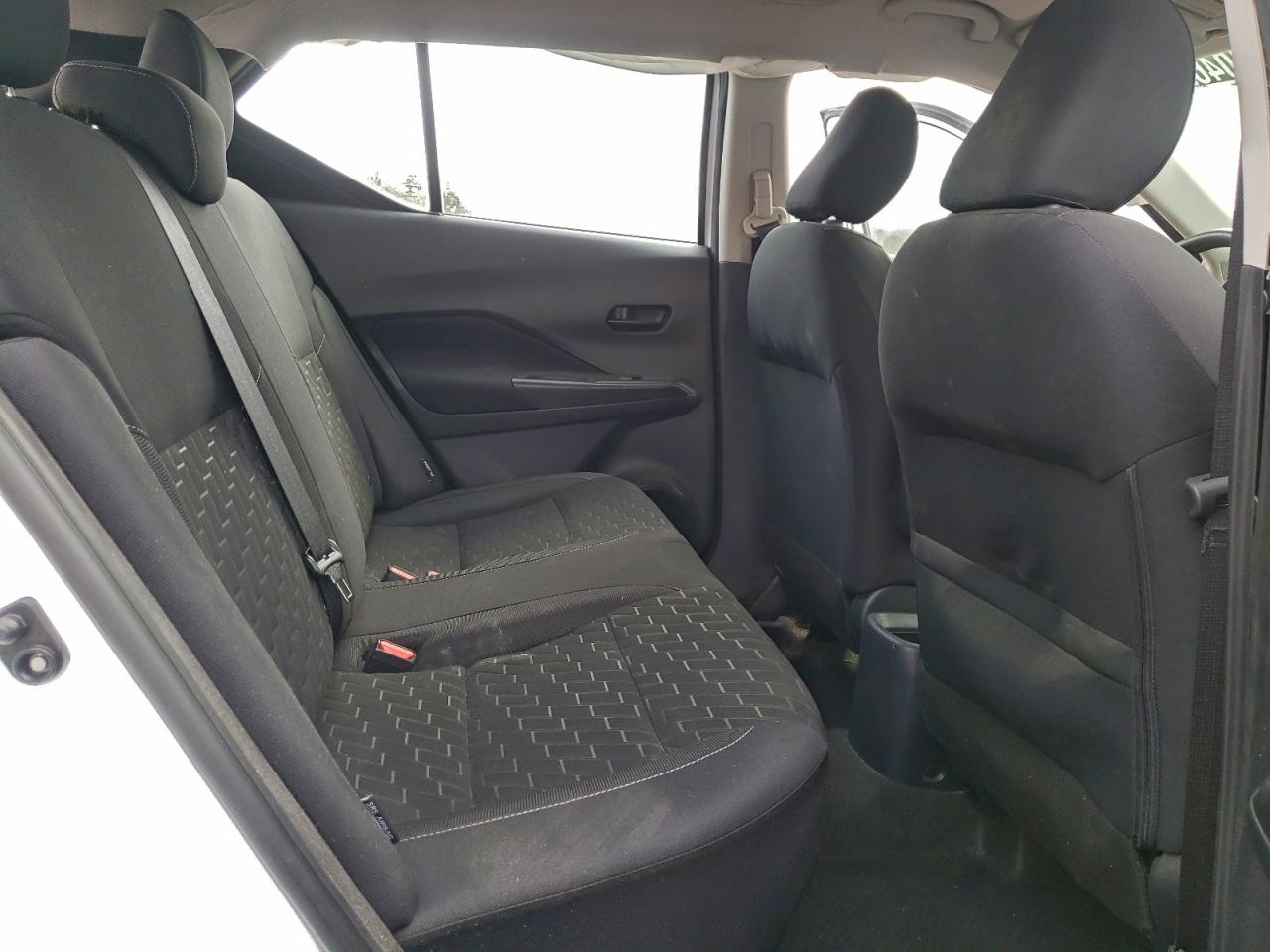 Nissan Kicks S Image 8