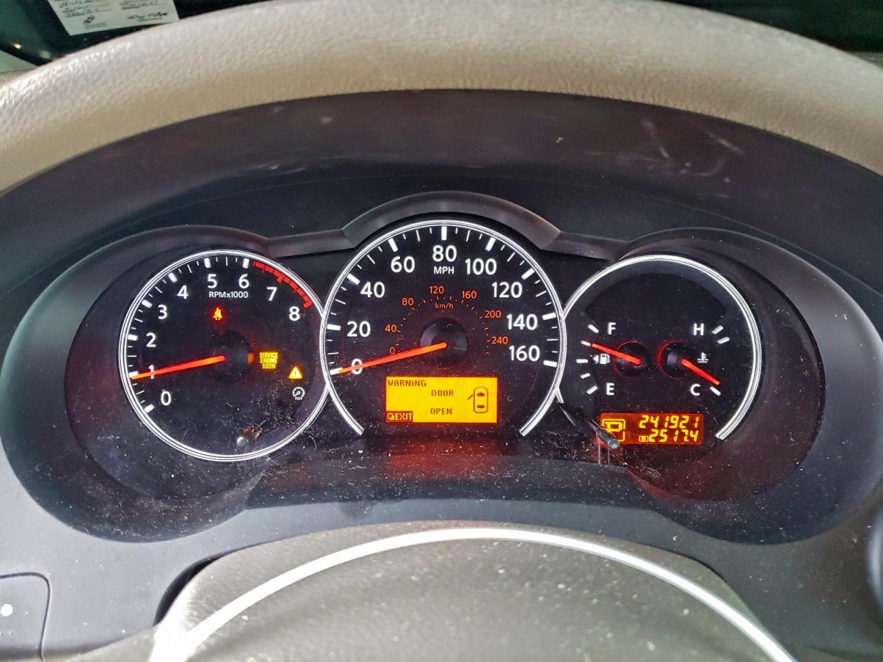 Nissan Altima Base Image 5