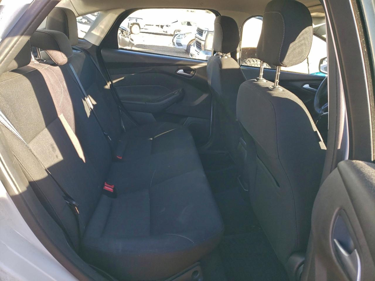 Ford Focus Se Image 10