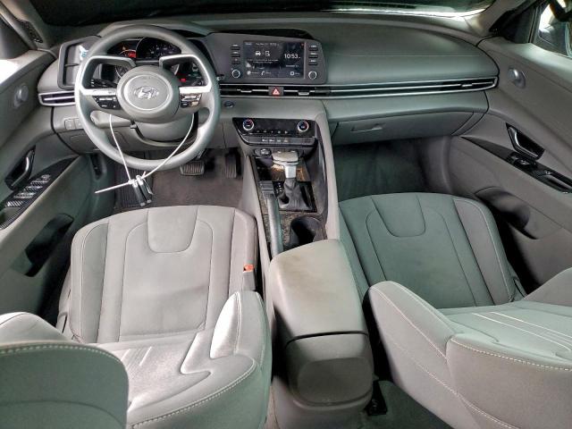 Hyundai ELANTRA Sel Image 12