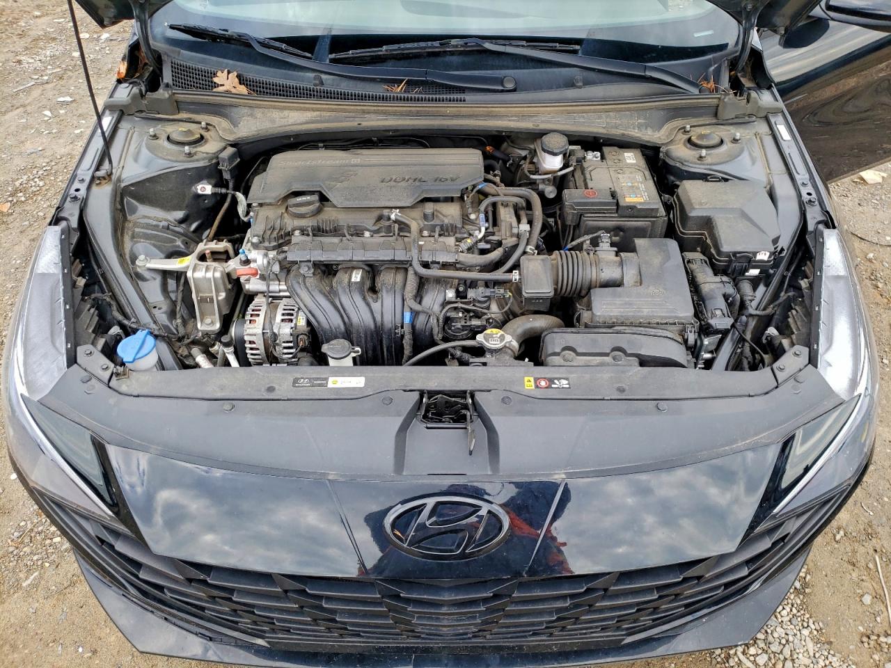 Hyundai ELANTRA Sel Image 9