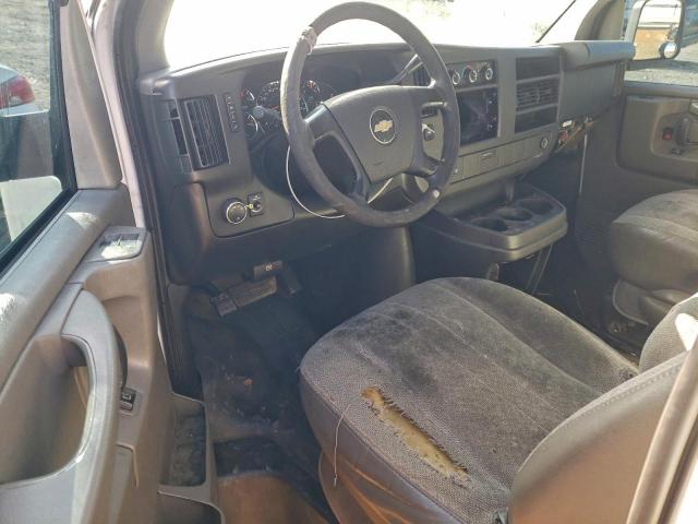Chevrolet Express Image 11