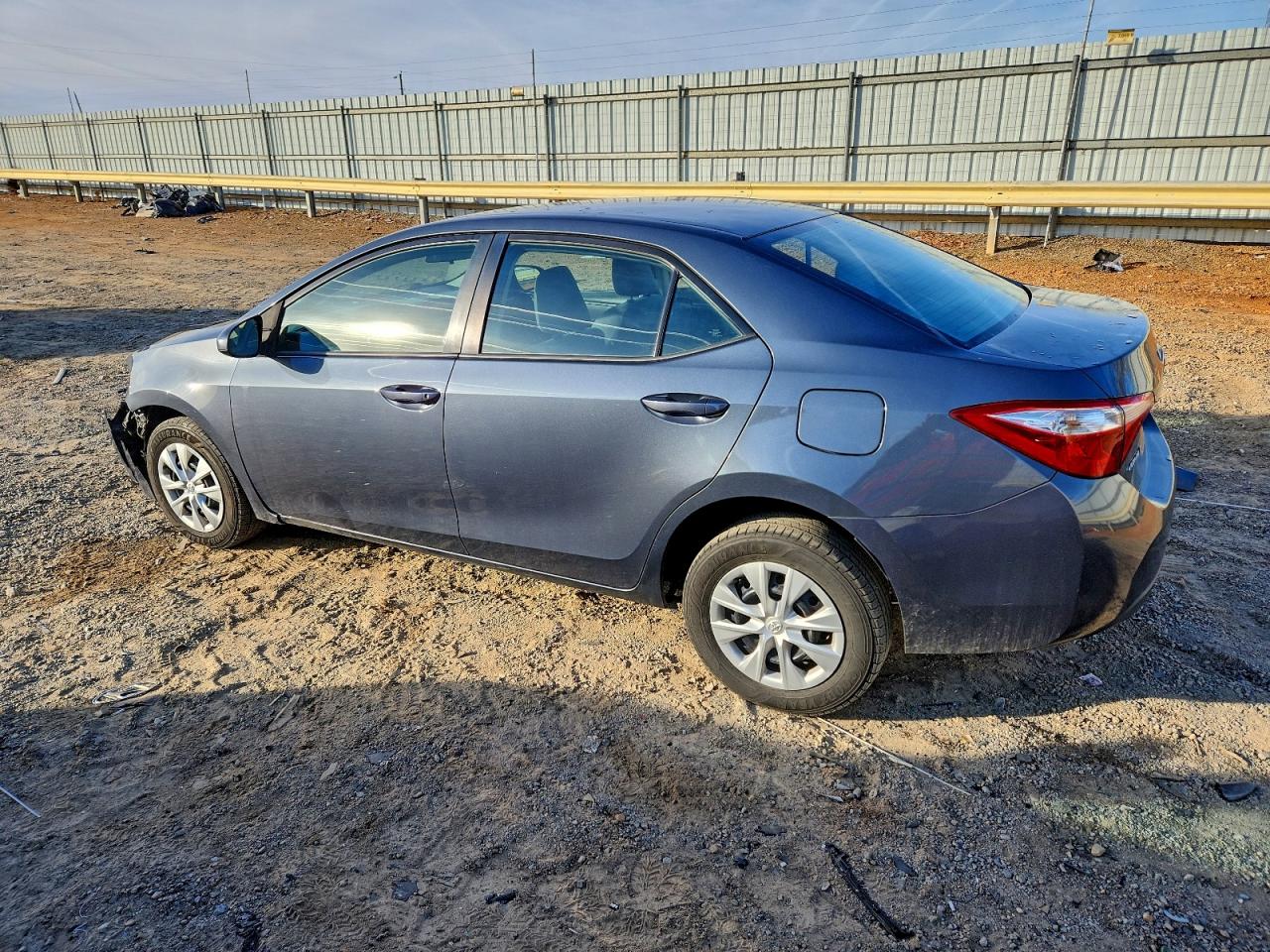 Toyota Corolla L Image 2