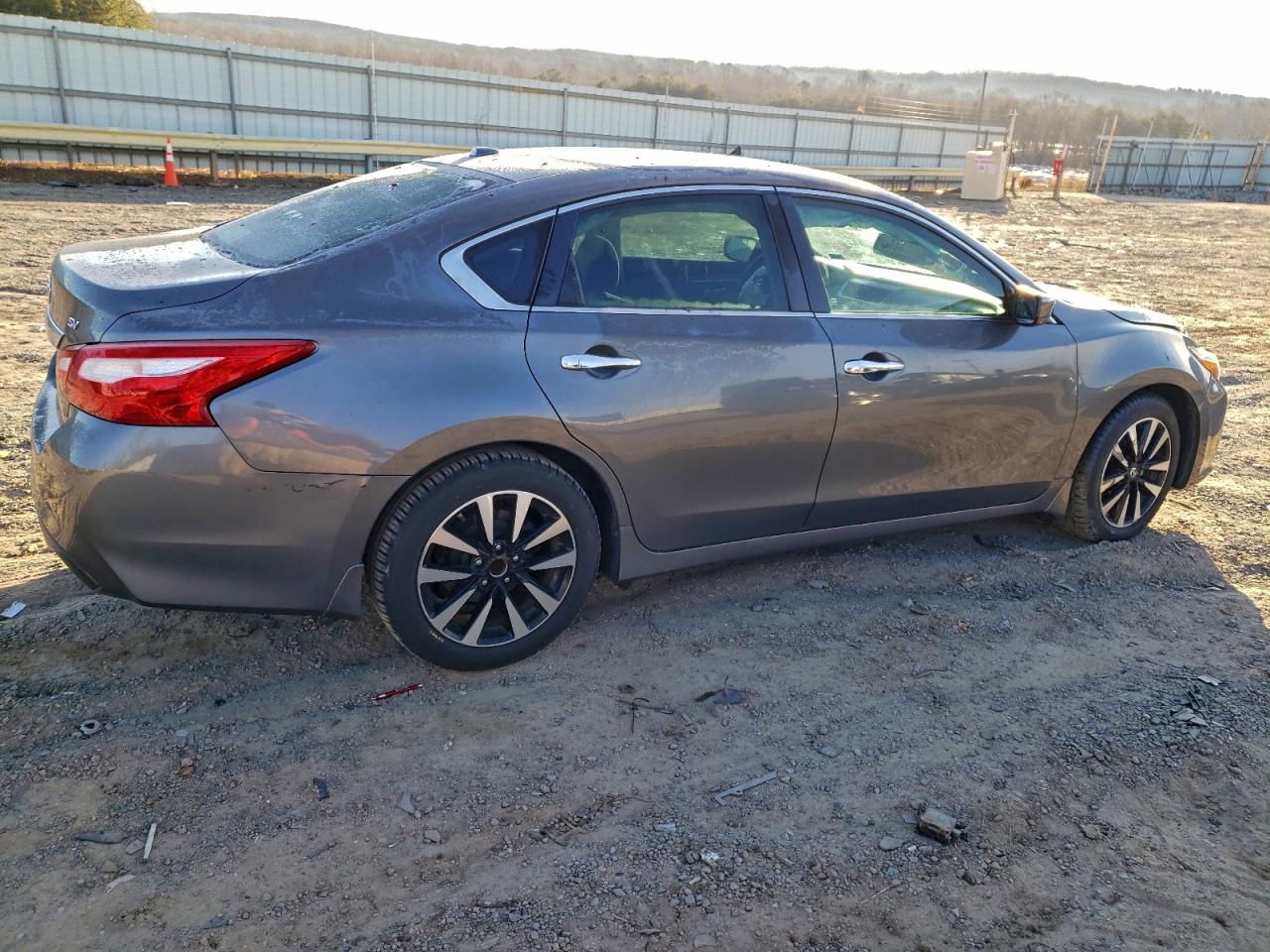 Nissan Altima 2.5 Image 4