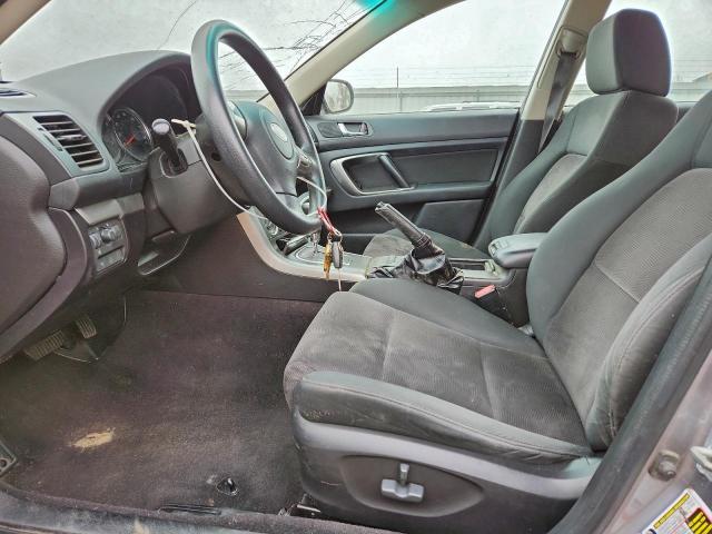 Subaru Outback 2.5i Image 3