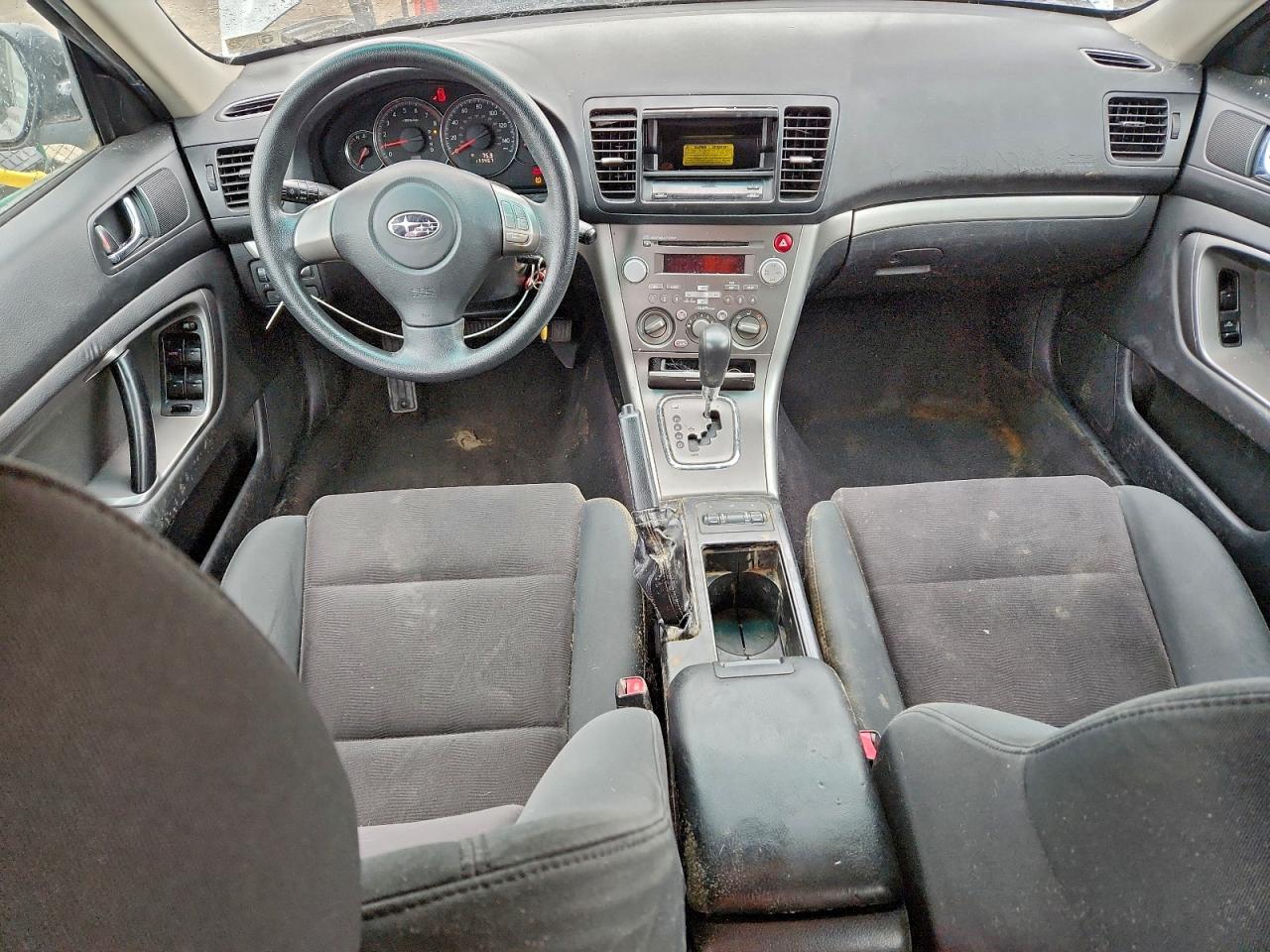 Subaru Outback 2.5i Image 5