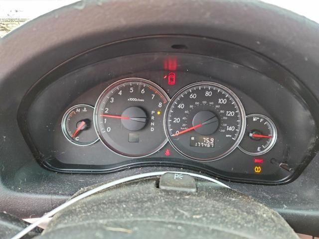 Subaru Outback 2.5i Image 11