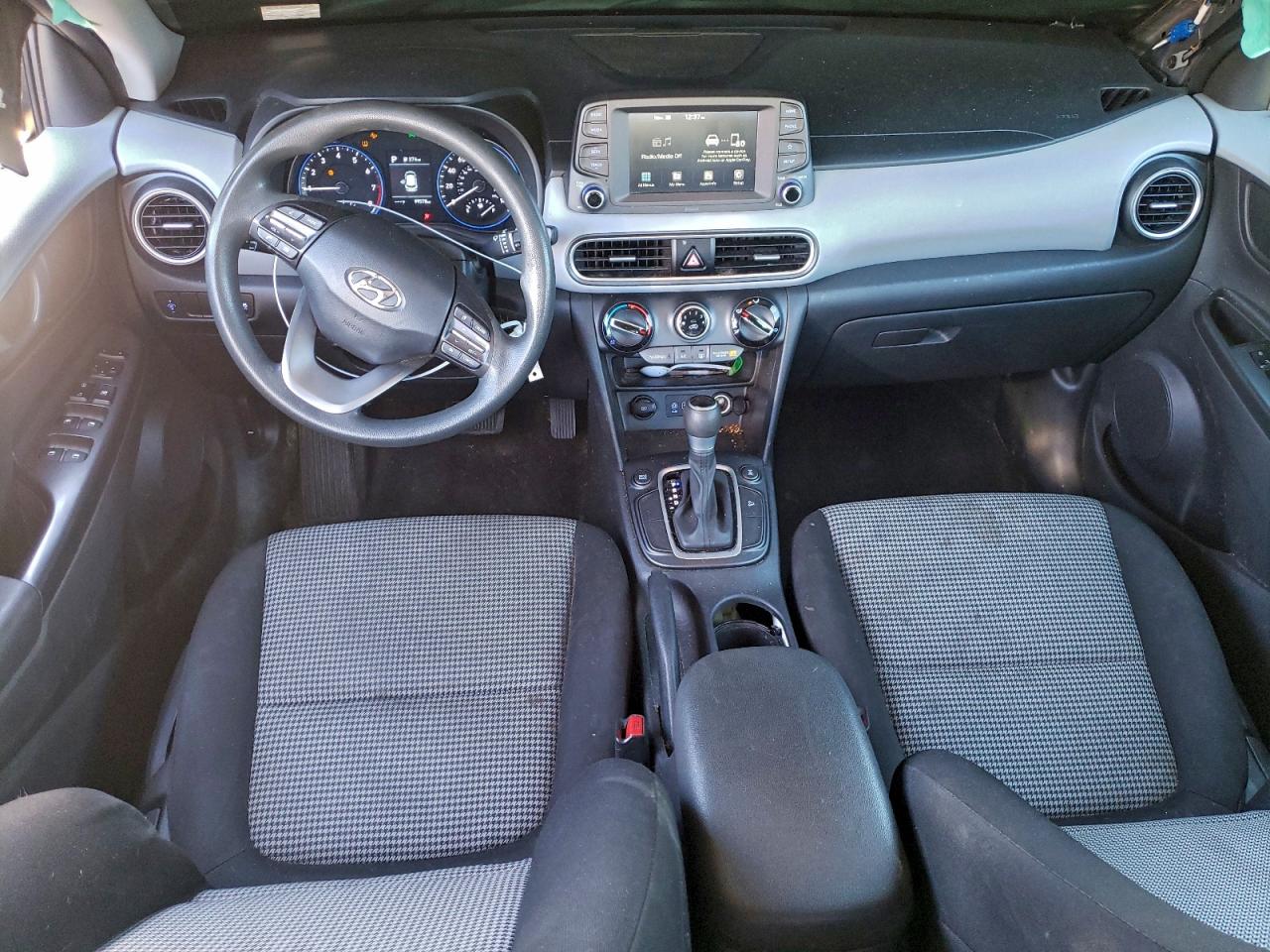 Hyundai KONA Se Image 9