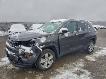  Salvage Jeep Compass