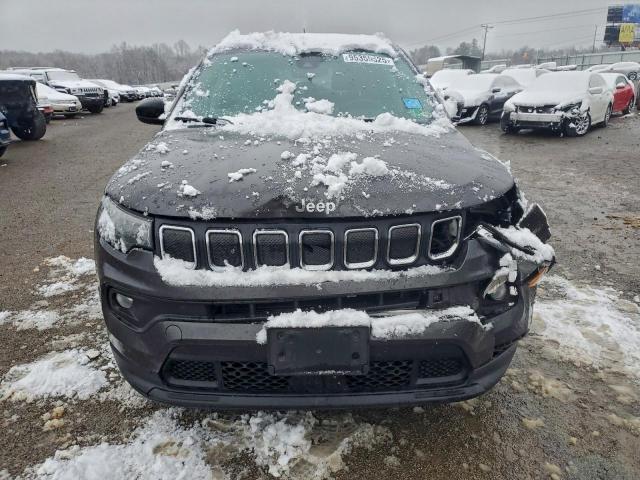 Jeep Compass Latitude Image 5