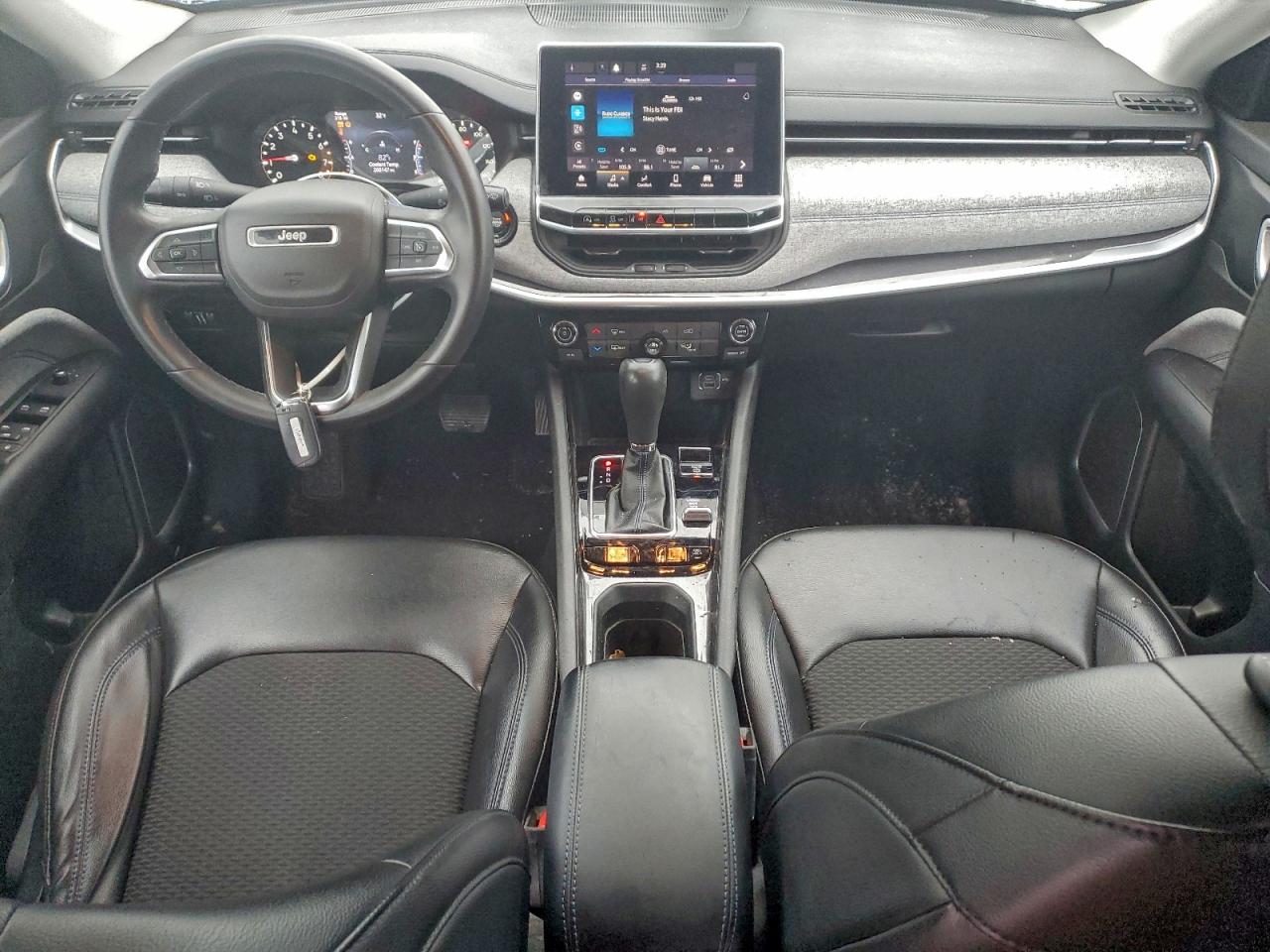 Jeep Compass Latitude Image 9