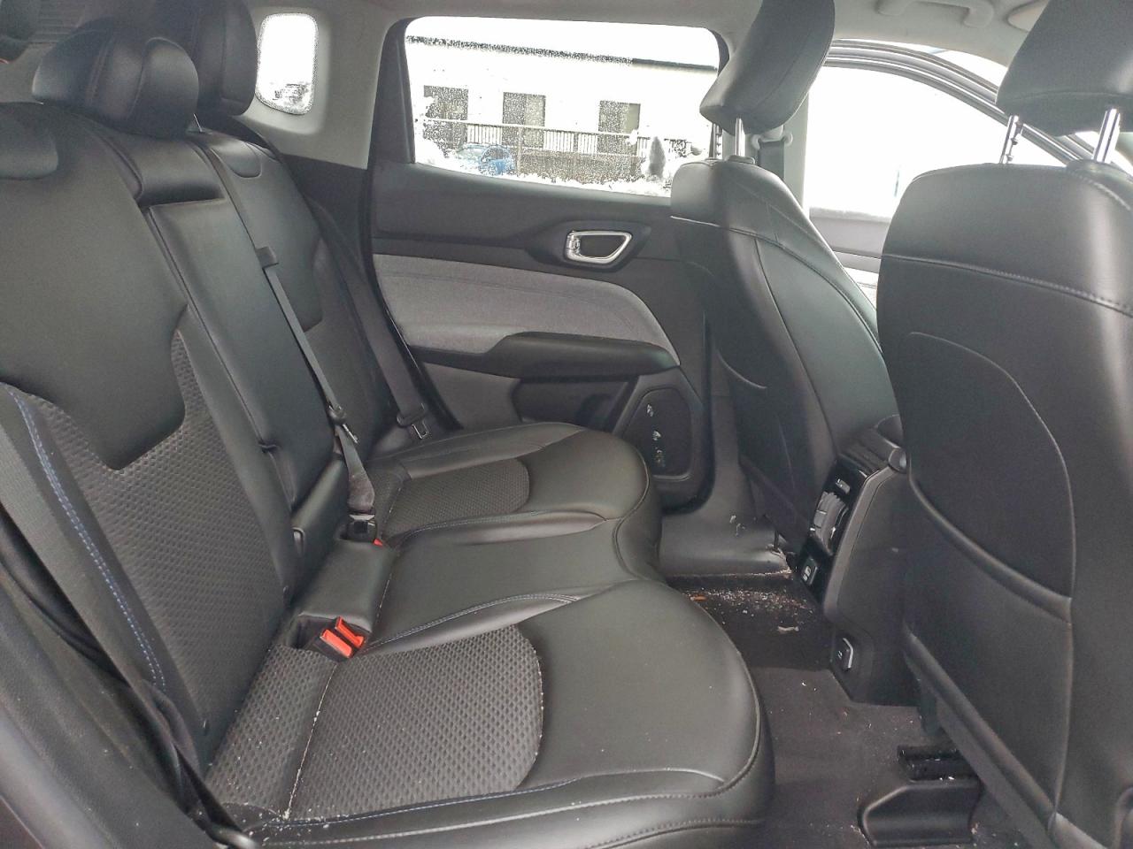 Jeep Compass Latitude Image 4