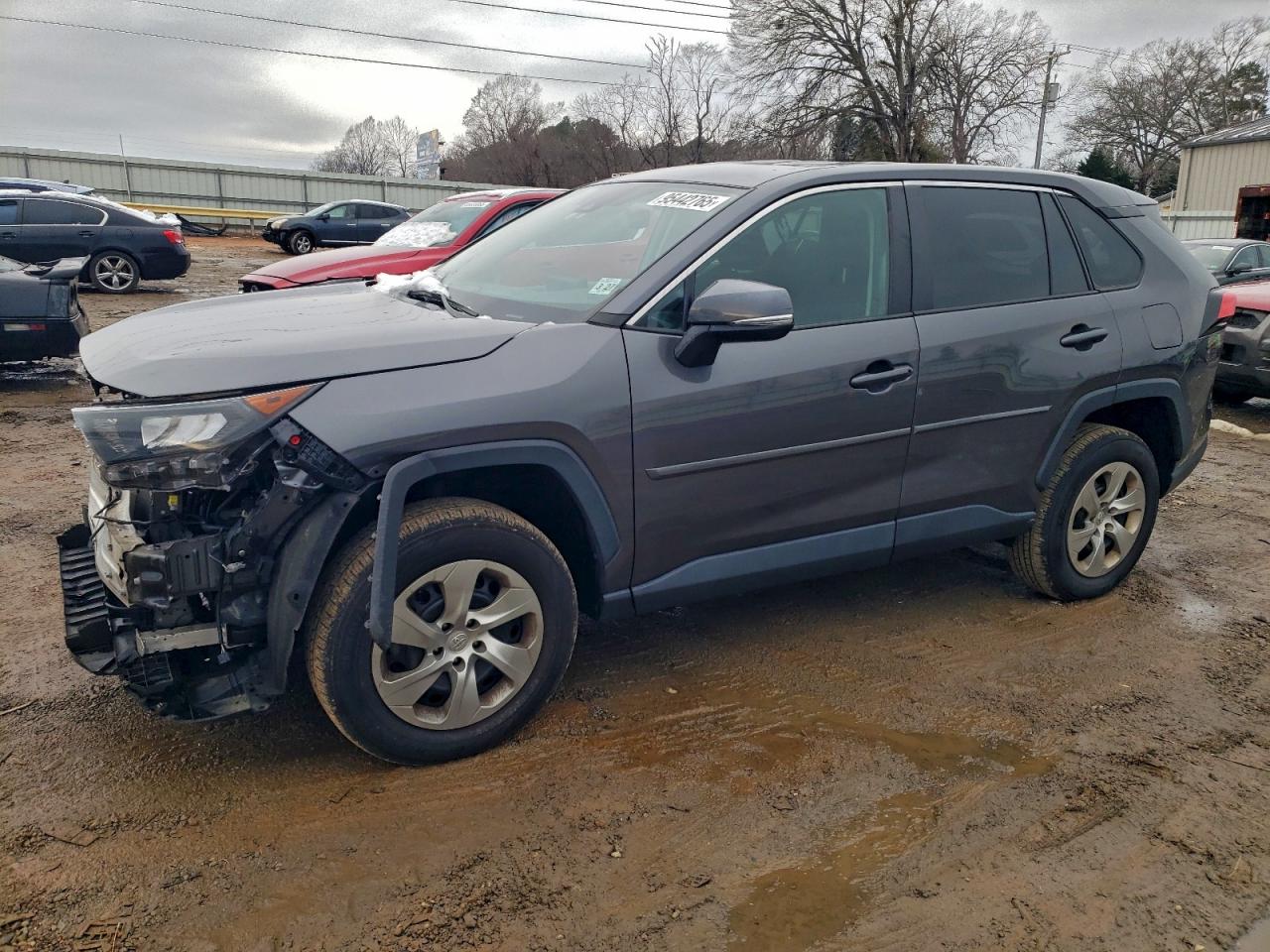 Toyota RAV4 Le Image 1