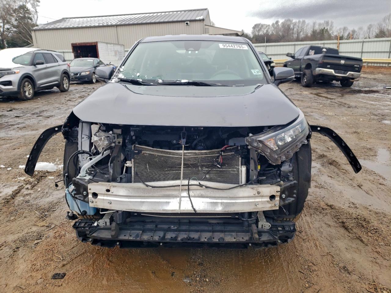 Toyota RAV4 Le Image 2