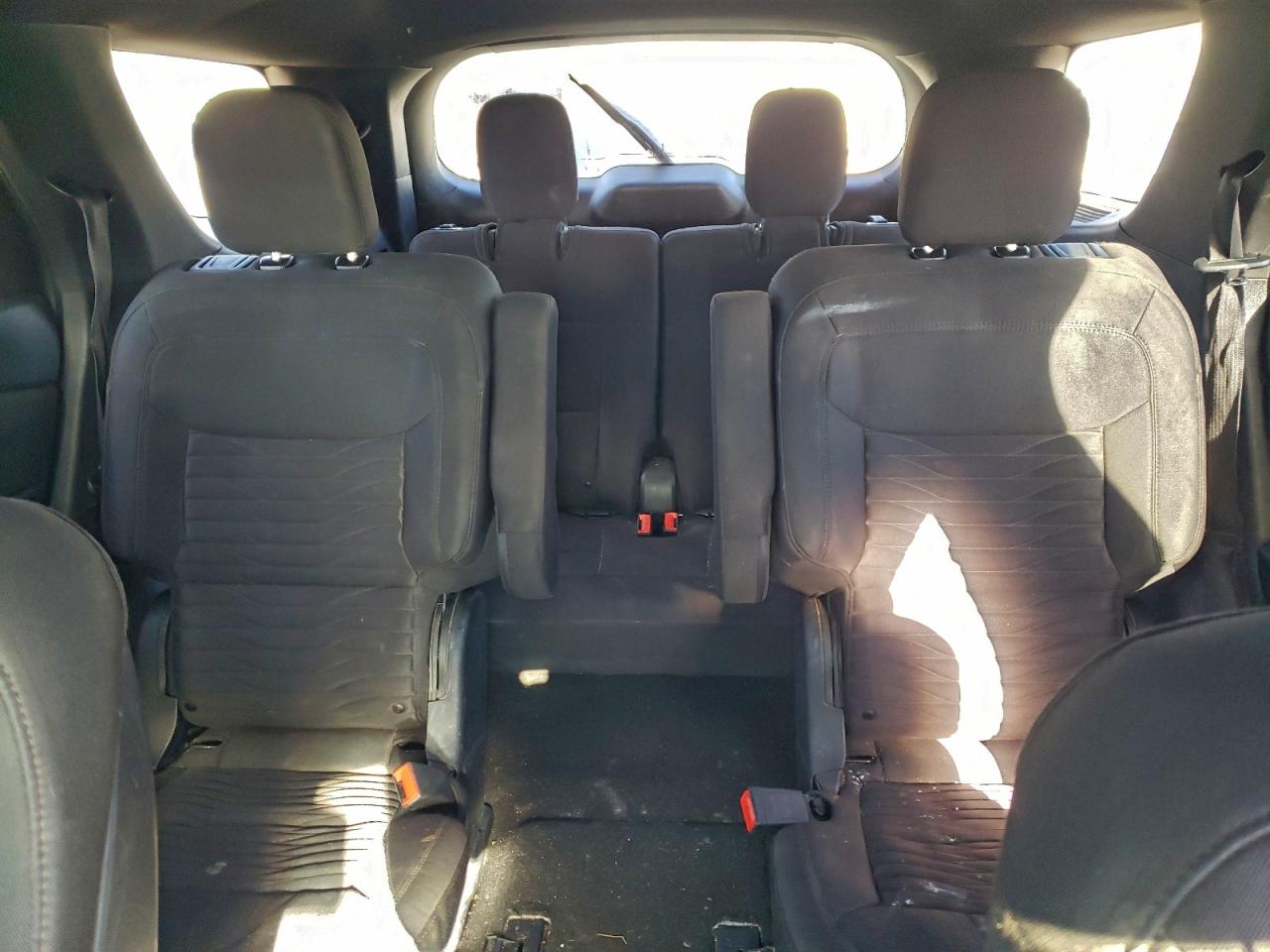 Ford Explorer Xlt Image 4