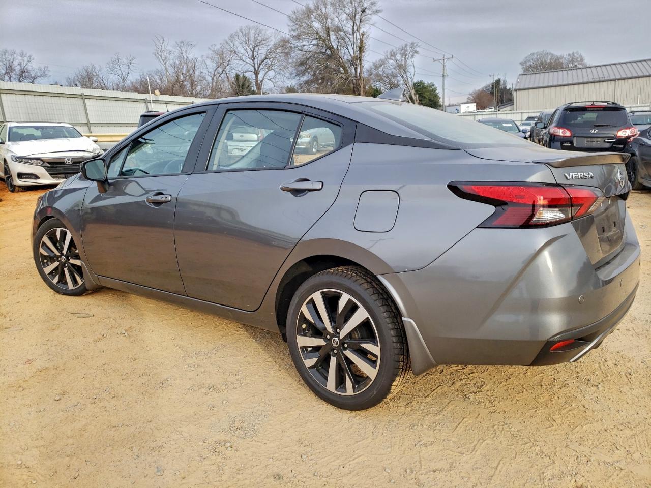 Nissan Versa Sr Image 12
