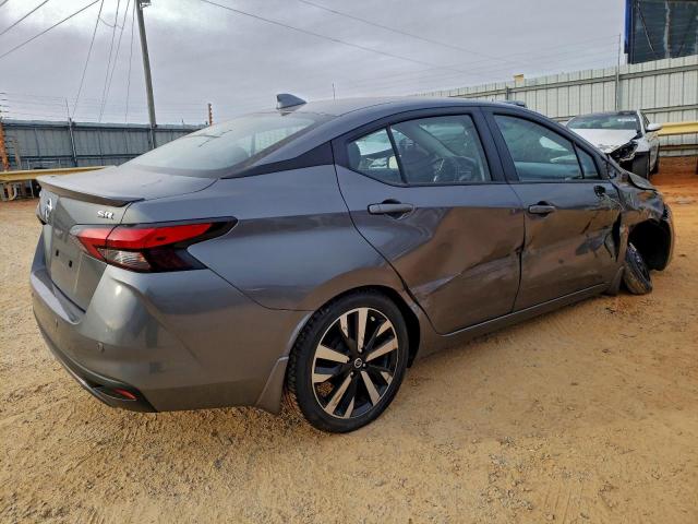 Nissan Versa Sr Image 3