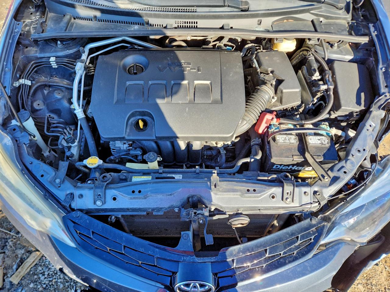 Toyota Corolla L Image 10