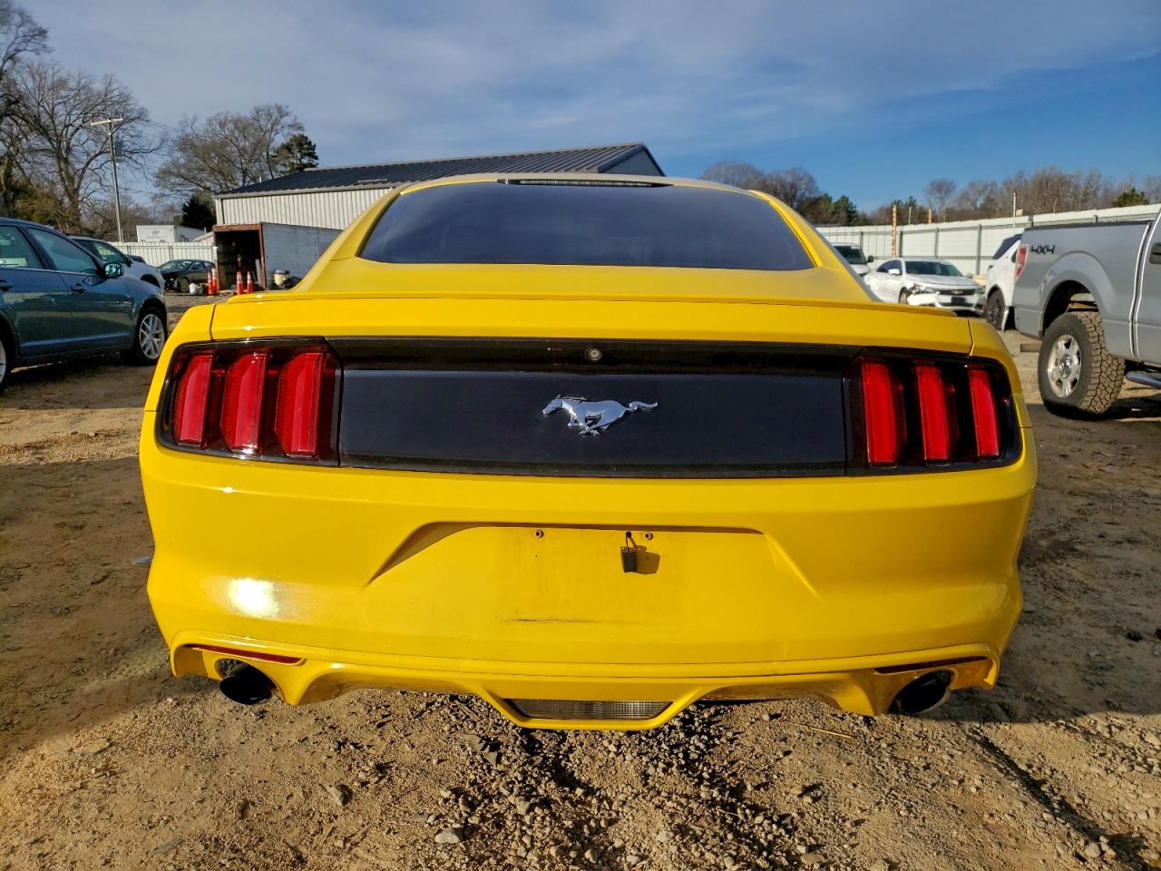 Ford Mustang Image 3