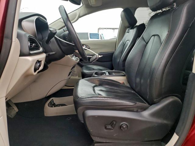 Chrysler Pacifica Touring L Image 6