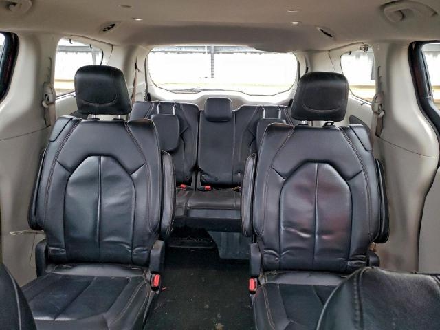 Chrysler Pacifica Touring L Image 11