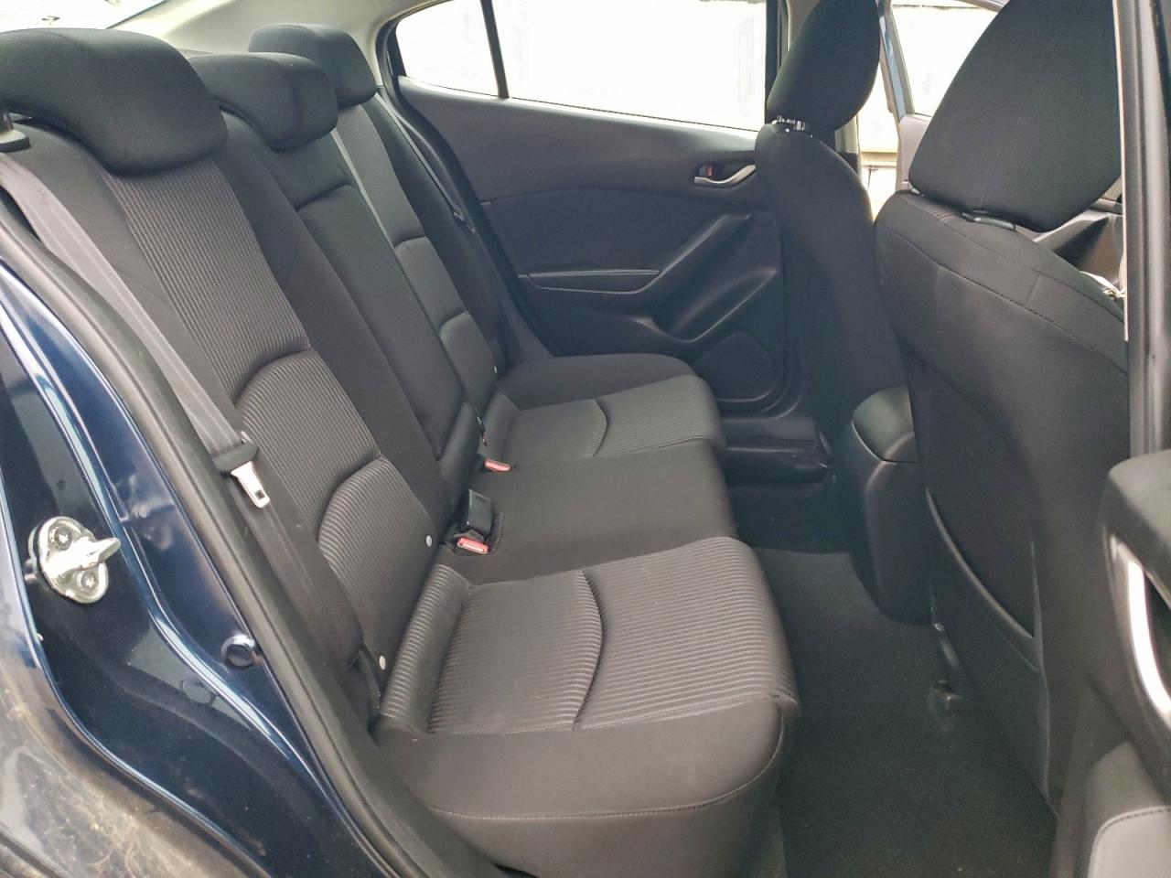 Mazda 3 Touring Image 7