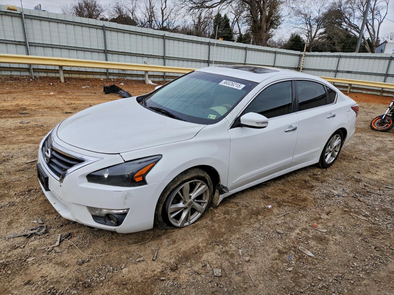 Nissan Altima 2.5 Image 1