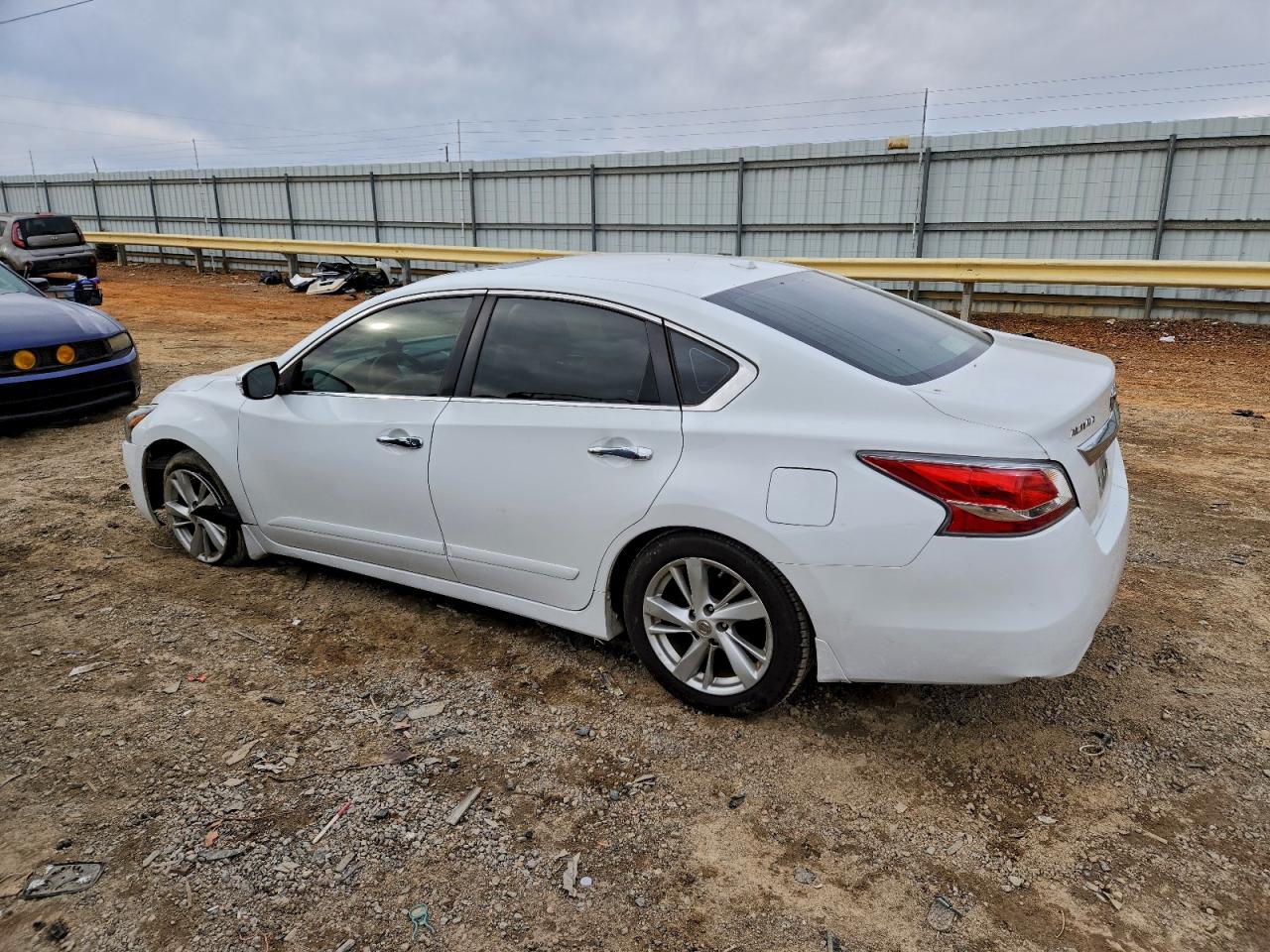 Nissan Altima 2.5 Image 4