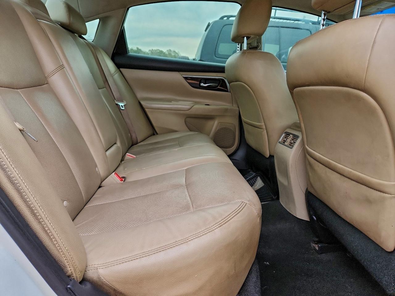 Nissan Altima 2.5 Image 10